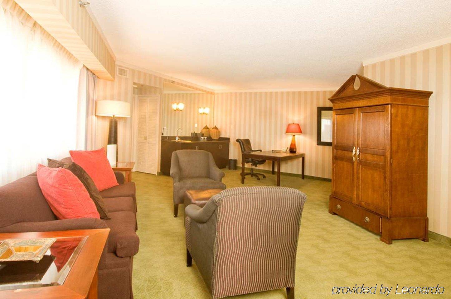 Embassy Suites By Hilton Atlanta Galleria Smyrna Pokoj fotografie